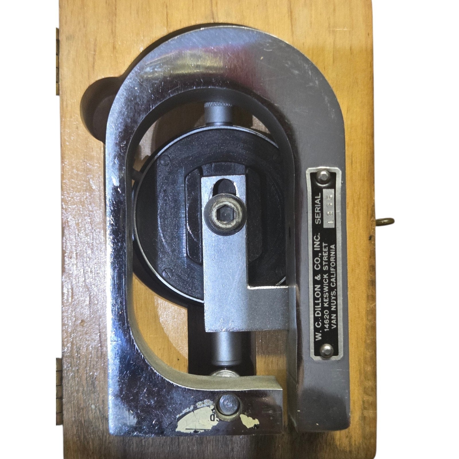 Dillon Set Tension and Force Gauge in Wooden Box