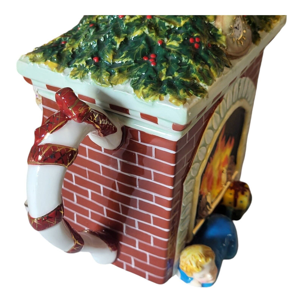 WATERFORD Holiday Heirlooms Fireside Holiday Christmas Teapot NEW 181/5000